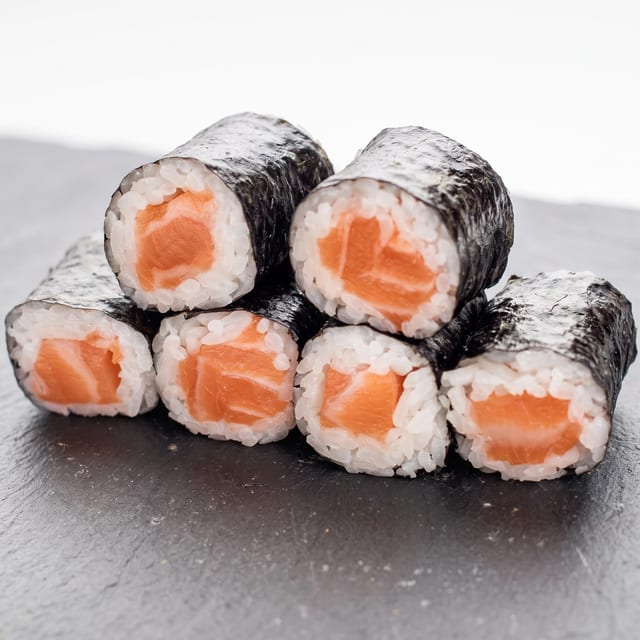 Salmon Roll.